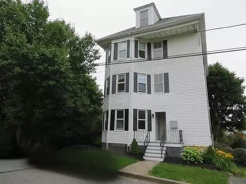 25 Newbury Ave, Fairhaven, MA 02719