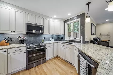 20 Collins St #B, Danvers, MA 01923 photo 7
