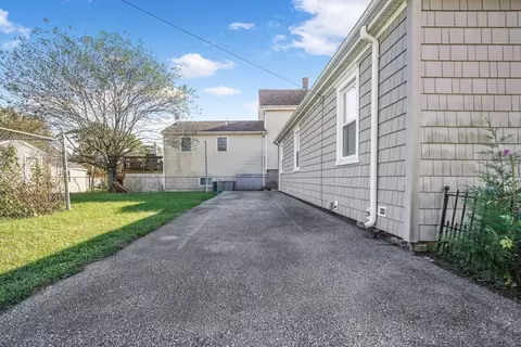 256 Rhode Island Ave, Fall River, MA 02724 photo 7