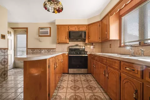 256 Rhode Island Ave, Fall River, MA 02724 photo 14