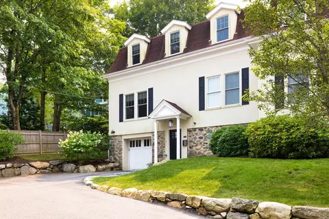 9 Ripley St #1, Newton, MA 02459