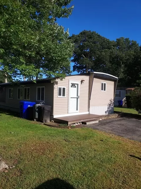 13 Daisy Ave, Taunton, MA 02780