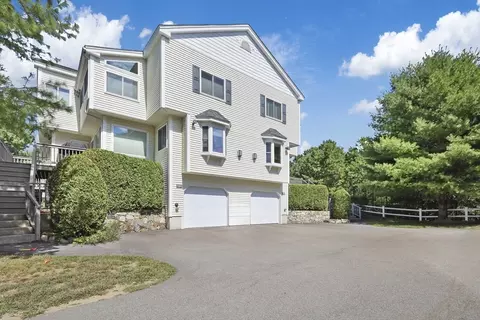 1303 Old Bridge Ln #1303, Bellingham, MA 02019