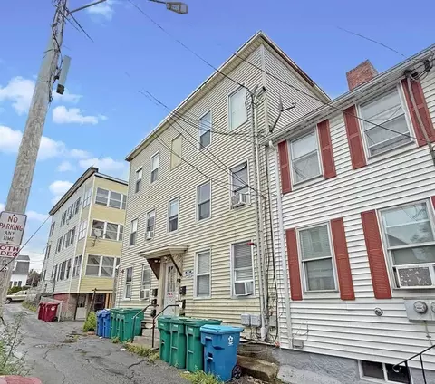 8 Cherry St, Lowell, MA 01852 photo 2