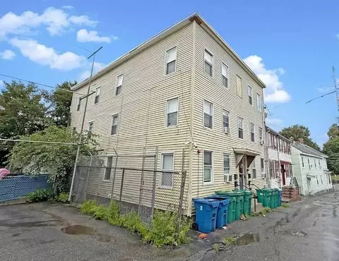8 Cherry St, Lowell, MA 01852 photo 6