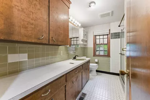 193 Roy St, Springfield, MA 01104 photo 29
