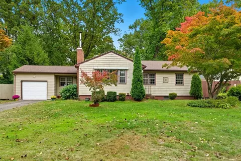 193 Roy St, Springfield, MA 01104 photo 2