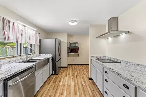 193 Roy St, Springfield, MA 01104 photo 7