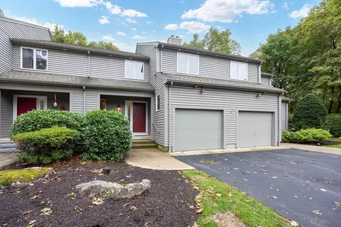 34 Poppasquash Rd #34, North Attleboro, MA 02760