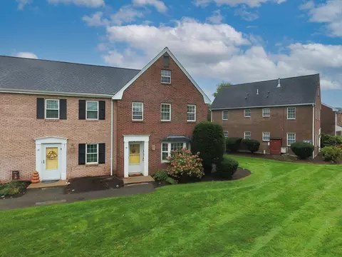 35 Patricia Dr #35, Stoughton, MA 02072
