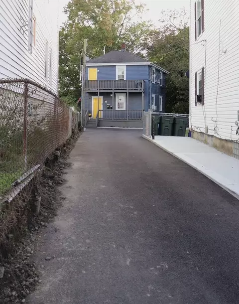 Exterior - 11 Palmer St, Fall River, MA 02724 photo 4 of 5