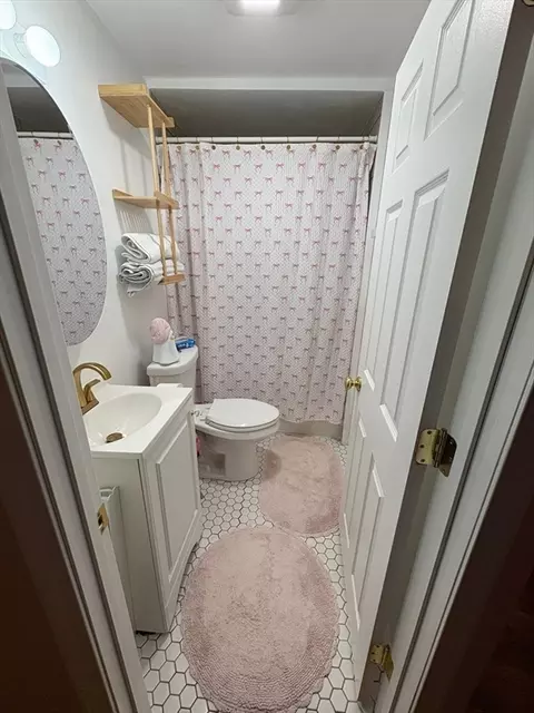 Bath - 11 Palmer St, Fall River, MA 02724 photo 1 of 5