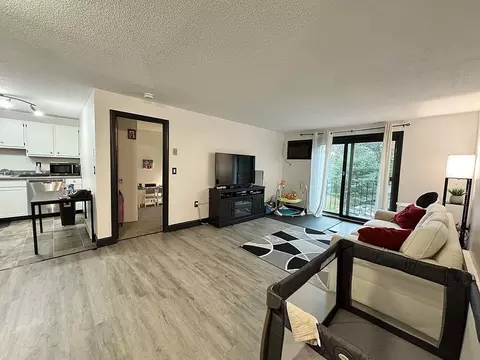 80 Stanton St #32, Worcester, MA 01605