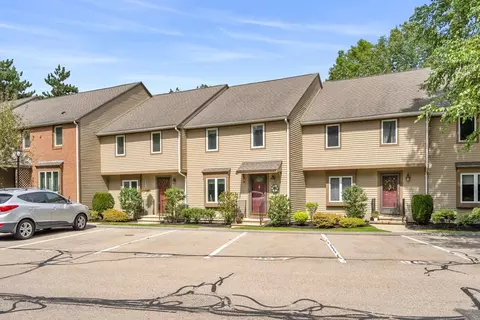 805 Lewis O Gray Dr #805, Saugus, MA 01906