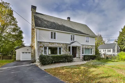 2434 Elm St, Manchester, NH 03104