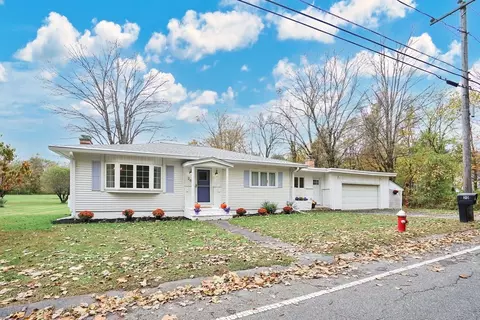 20 Pomeroy Meadow Rd, Easthampton, MA 01027 photo 2