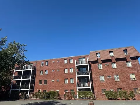 5 Washington St #B2, Reading, MA 01867