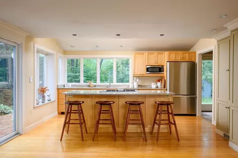 79 Whitcomb Ave, Hingham, MA 02043 photo 5