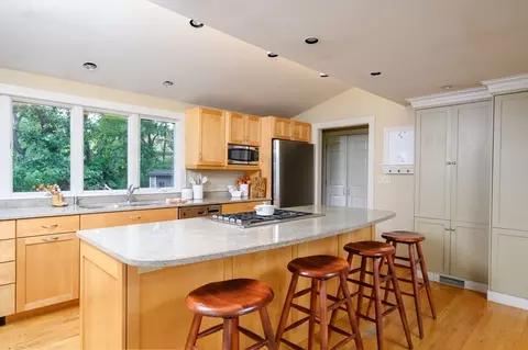 79 Whitcomb Ave, Hingham, MA 02043 photo 6