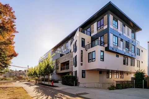 97-99 Elmwood St #313, Cambridge, MA 02140