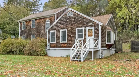 105 Martin St, Essex, MA 01929