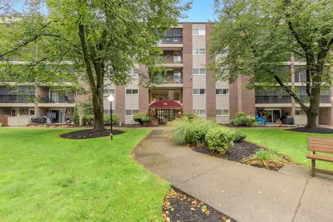 64 Main St #41B, Stoneham, MA 02180