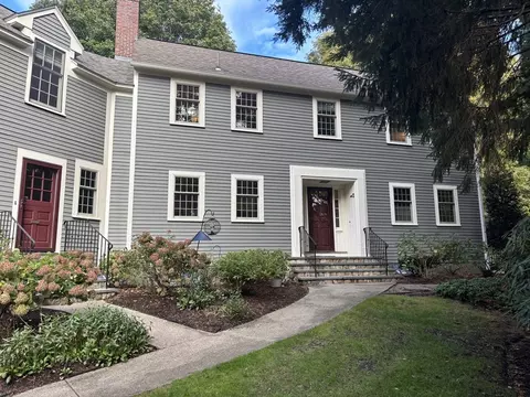 28 Clovelly, Wellesley, MA 02481