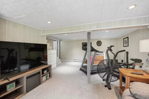 25 Bremen St, Springfield, MA 01108 photo 37