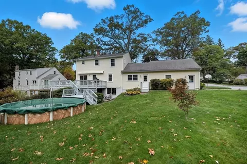 25 Bremen St, Springfield, MA 01108 photo 5