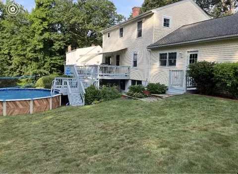 25 Bremen St, Springfield, MA 01108 photo 9
