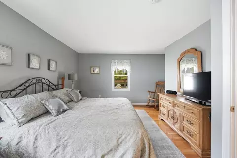25 Bremen St, Springfield, MA 01108 photo 32