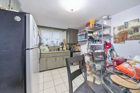 150 Grove, Boston, MA 02132 photo 20