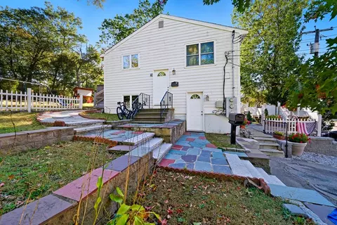 150 Grove, Boston, MA 02132 photo 6