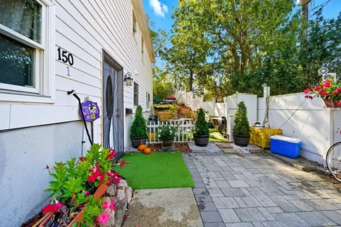 150 Grove, Boston, MA 02132 photo 7