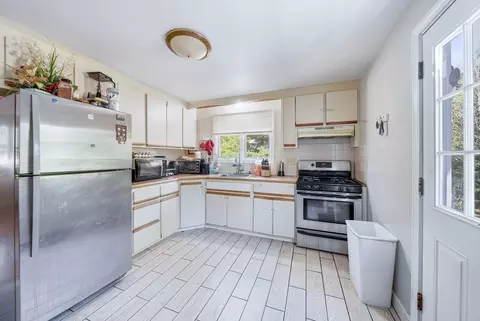 150 Grove, Boston, MA 02132 photo 26
