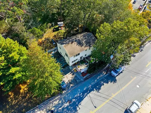 150 Grove, Boston, MA 02132 photo 3