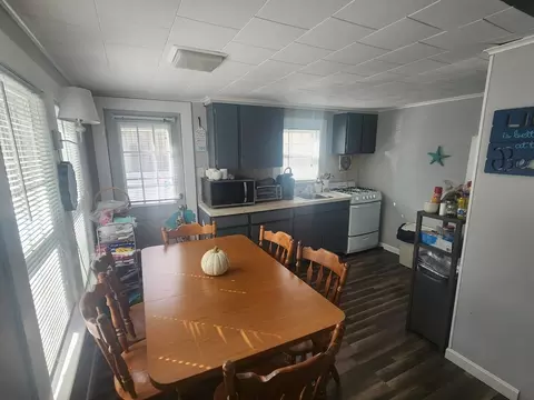 Kitchen - 7 Quasuet Ave, Wareham, MA 02571 photo 1 of 2