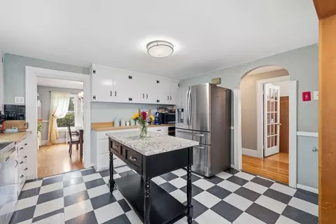 Kitchen - 3 Bay Edge Dr, Worcester, MA 01604 photo 2 of 7