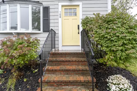 Exterior - 108 Warren St, Arlington, MA 02474 photo 11 of 11