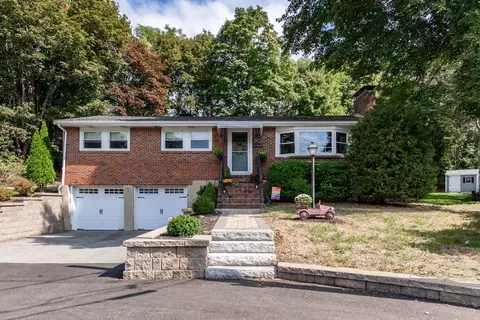 36 Lincoln Ter, Waltham, MA 02451