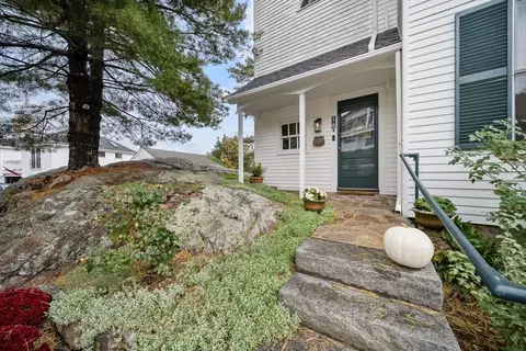 18 Bennett #1, Manchester, MA 01944