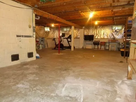 6 Newell St, Easthampton, MA 01027 photo 25