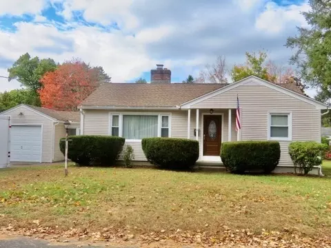 6 Newell St, Easthampton, MA 01027