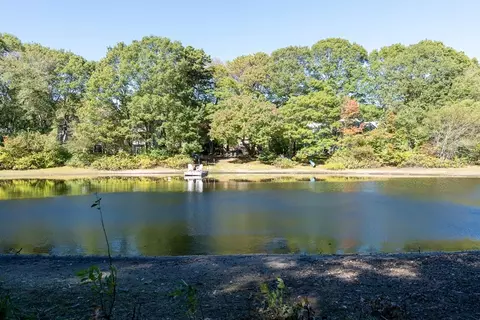 62 Three Ponds Dr, Centerville, MA 02632 photo 4