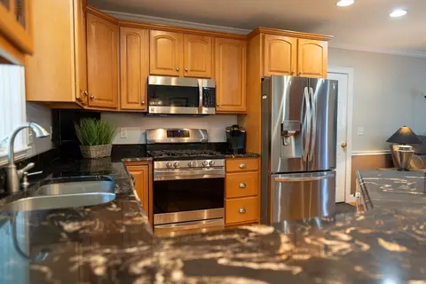 62 Three Ponds Dr, Centerville, MA 02632 photo 11