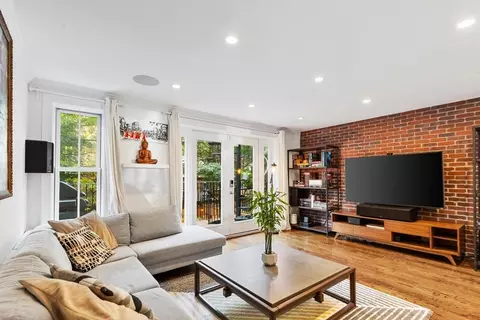 81 Appleton St #1, Boston, MA 02116