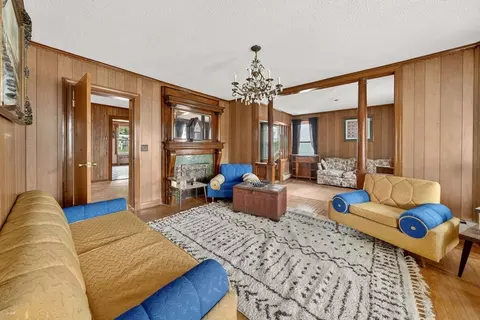 Living - 484 S Beach St, Fall River, MA 02724 photo 2 of 6