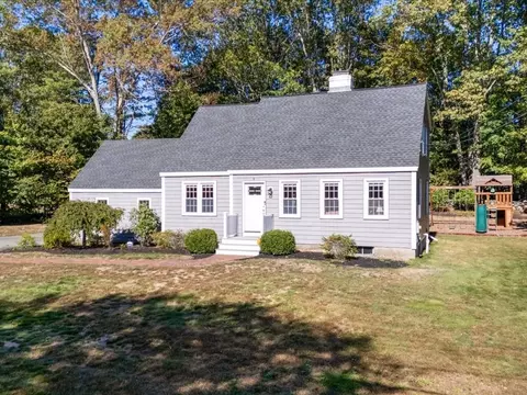4 Huron Rd, Acton, MA 01720 photo 2