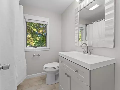 4 Huron Rd, Acton, MA 01720 photo 22