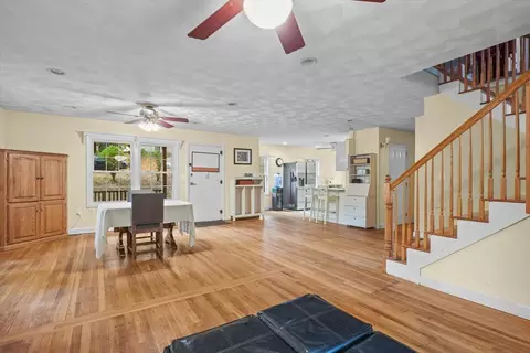 18 Larch Rd, Georgetown, MA 01833 photo 4